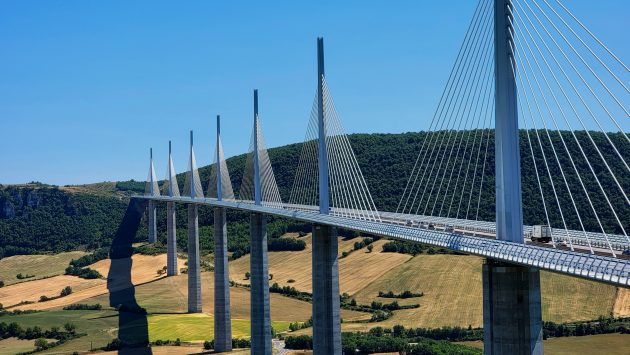 Puente Millau en el KM27 del podcast Latitudes.
